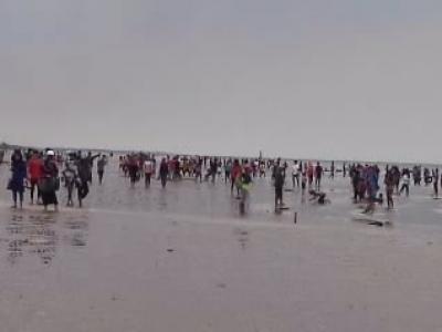 Pantai Tenggayun butuh Fasilitas Wisata dan Promosi